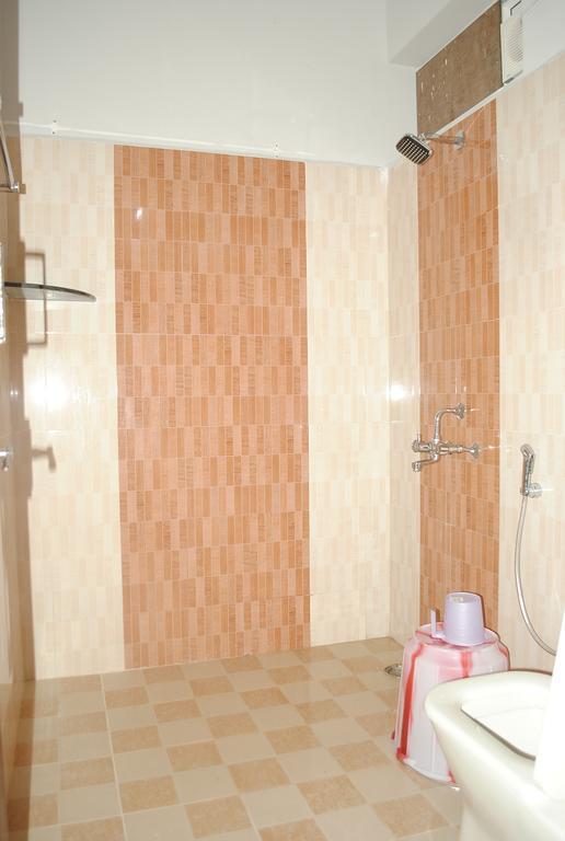 Ssr Hotel Калахасті Екстер'єр фото